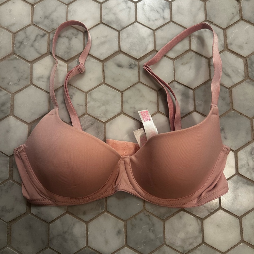 PINK VS Bra